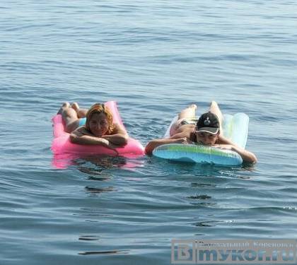 Двоих школьниц из Кореновска на матраце унесло в открытое море в Приморско-Ахтарске