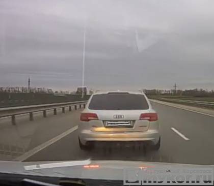 21 февраля 2016 года водитель "Ауди" на трассе М-4 Дон возле Кореновска спровоцировал ДТП