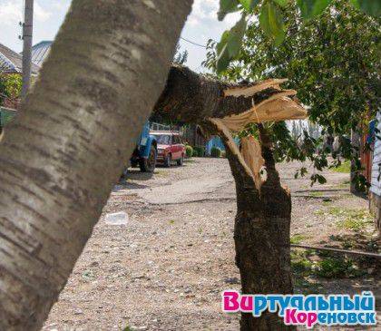 Ураганный ветер 24 сентября 2014 года вызвал значительные разрушения в Кореновске