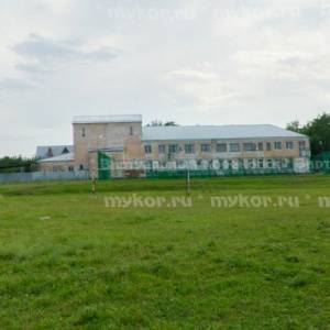В Кореновске идёт реконструкция старого стадиона на Сахарном