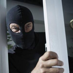 Вор- "миллионер" из Кореновского района был задержан полицейскими за совершение серийных квартирных краж