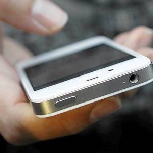 Кореновские полицейские раскрыли кражу сотового телефона у несовершеннолетнего