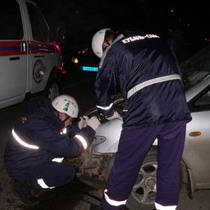 В результате ДТП в Кореновске 21 ноября 2018 года семилетняя девочка вылетела из окна автомобиля