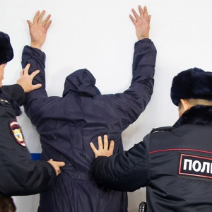 Полиция Кореновска отправила под суд троих обвиняемых, обокравших местную жительницу почти на миллион рублей