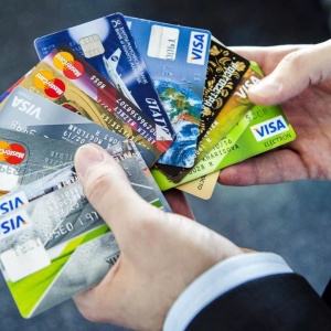 Мечта с возвратом. Почему американцы предпочитают кредитные карты?