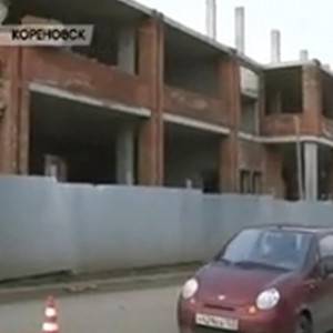 Владельца самостроя в Кореновске через суд заставили снести здание