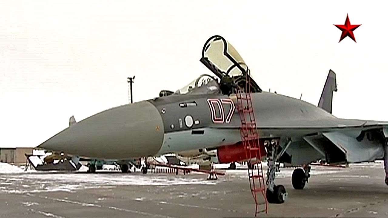 Первые Су-35С прибыли в Ахтубинский ЛИЦ