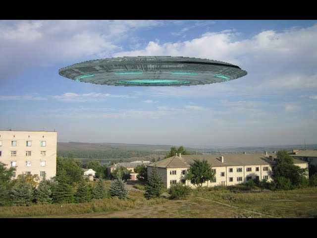 Влаcти встревожены! Огромный НЛО завис над поселком в Якутии