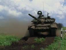 Самый точный и мощный: на Чебаркульском полигоне соревнуются в танковом биатлоне