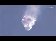 Ракета SpaceX Falcon 9 прошла через ячейку купола Плоской Земли и исчезла