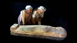 КТО ЭТО!!! СЕНСАЦИЯ – обнаружена мумия пришельца в одной из ЕГИПЕТСКИХ ПИРАМИД.